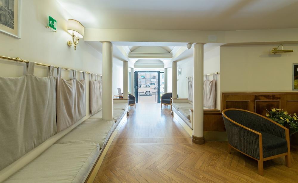 Hotel Leopardi نابولي المظهر الخارجي الصورة