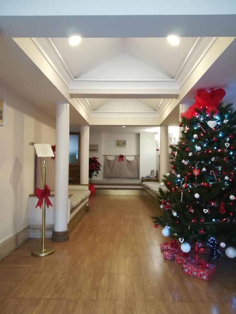 Hotel Leopardi نابولي المظهر الخارجي الصورة