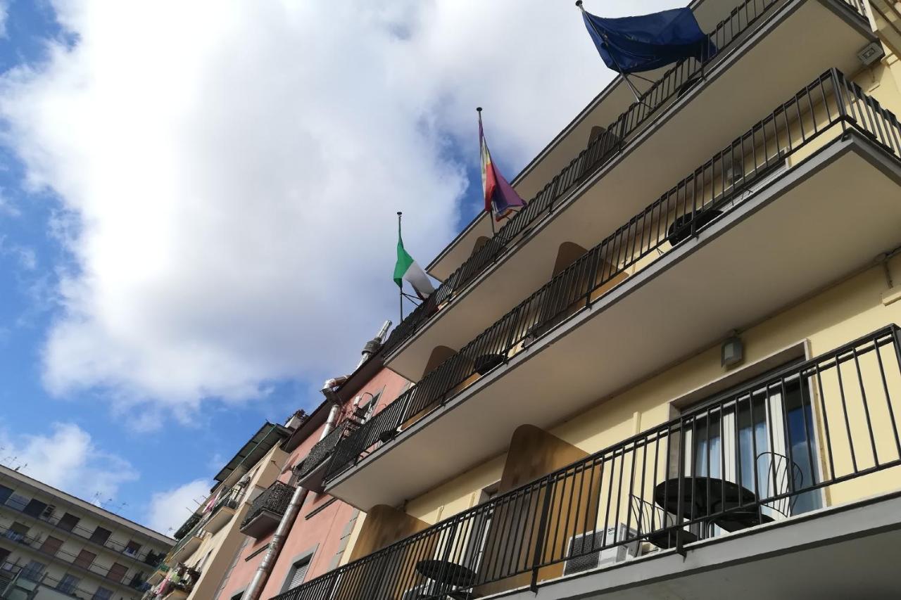 Hotel Leopardi نابولي المظهر الخارجي الصورة