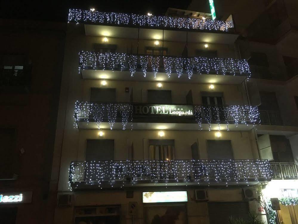 Hotel Leopardi نابولي المظهر الخارجي الصورة